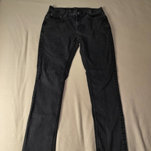 Banana Republic Men's Black Skinny Techmotion Jeans. - Picture 1 of 7